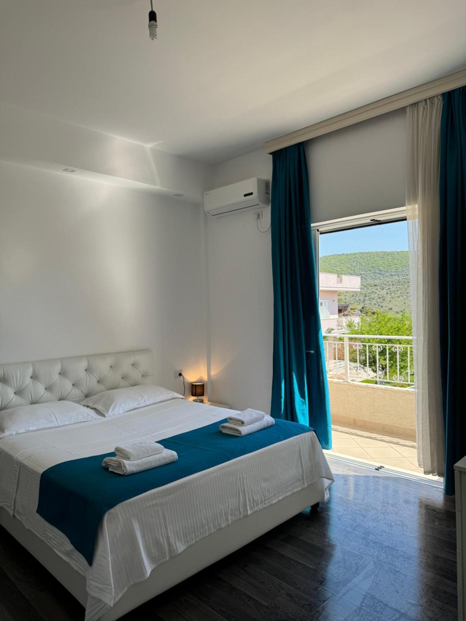Villa August 사밀 외부 사진